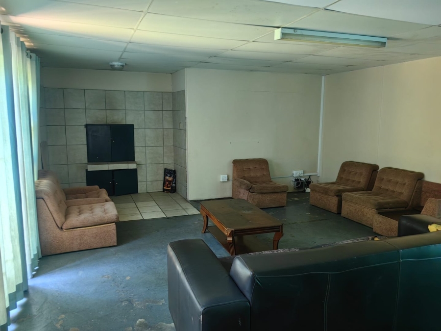 11 Bedroom Property for Sale in Universitas Free State